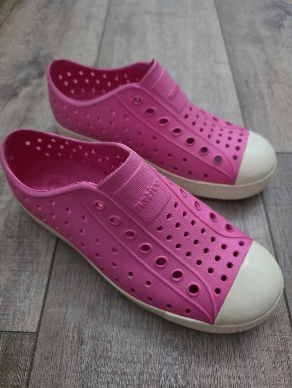 Native Pink Slip On Jefferson - Size 2